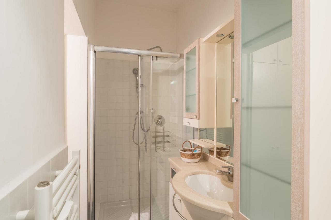 The Rent - Three-bedroom Near Borghese Lägenhet